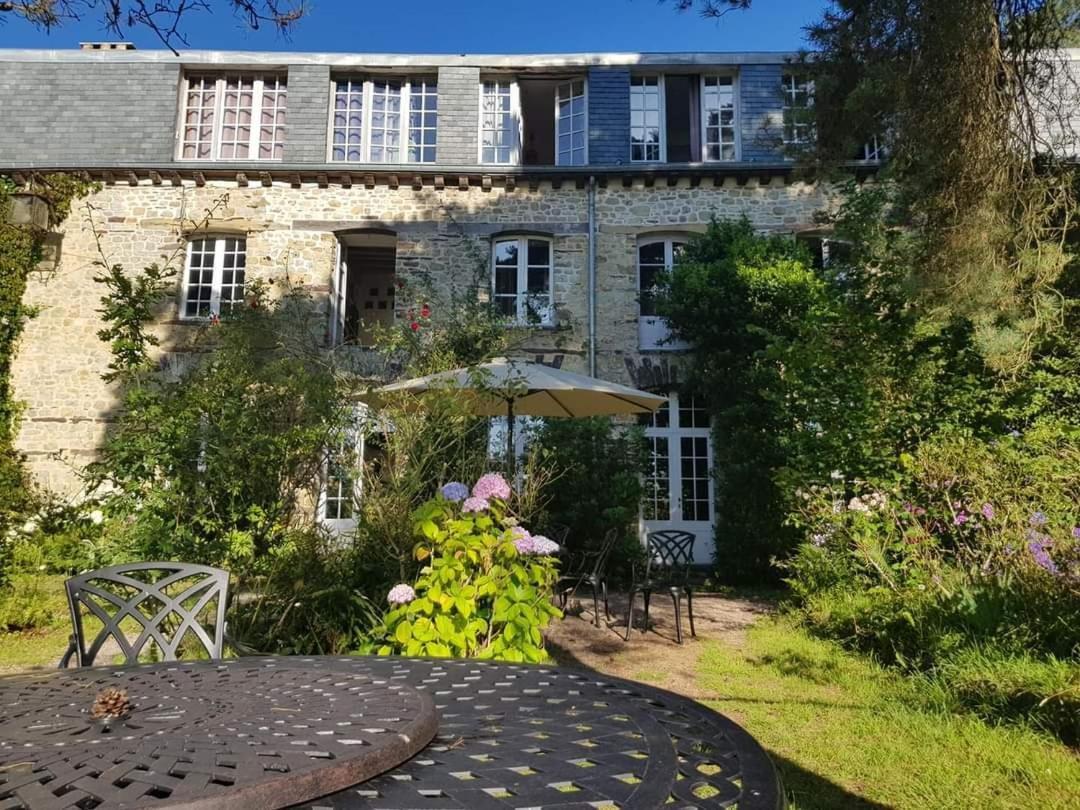 Manoir Du Tertre Au Coeur De La Foret De Broceliande Hotel Paimpont Exterior foto