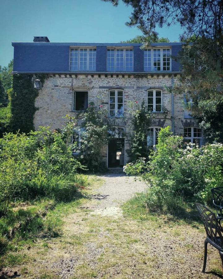 Manoir Du Tertre Au Coeur De La Foret De Broceliande Hotel Paimpont Exterior foto